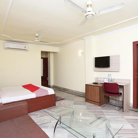 Oyo 4209 Maurya Inn Bhubaneswar Exterior foto